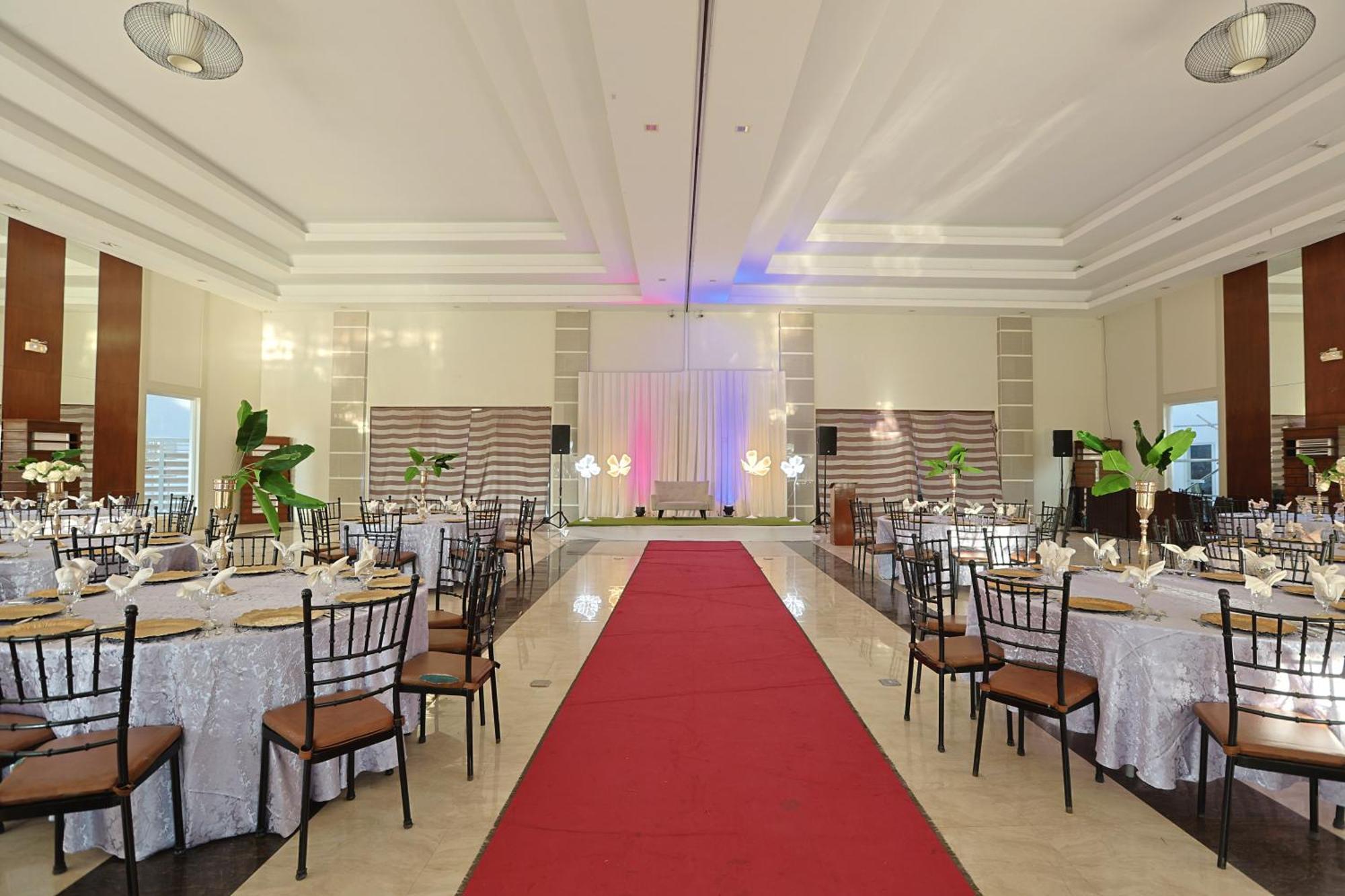 Holiday Suites Puerto Princesa Kültér fotó
