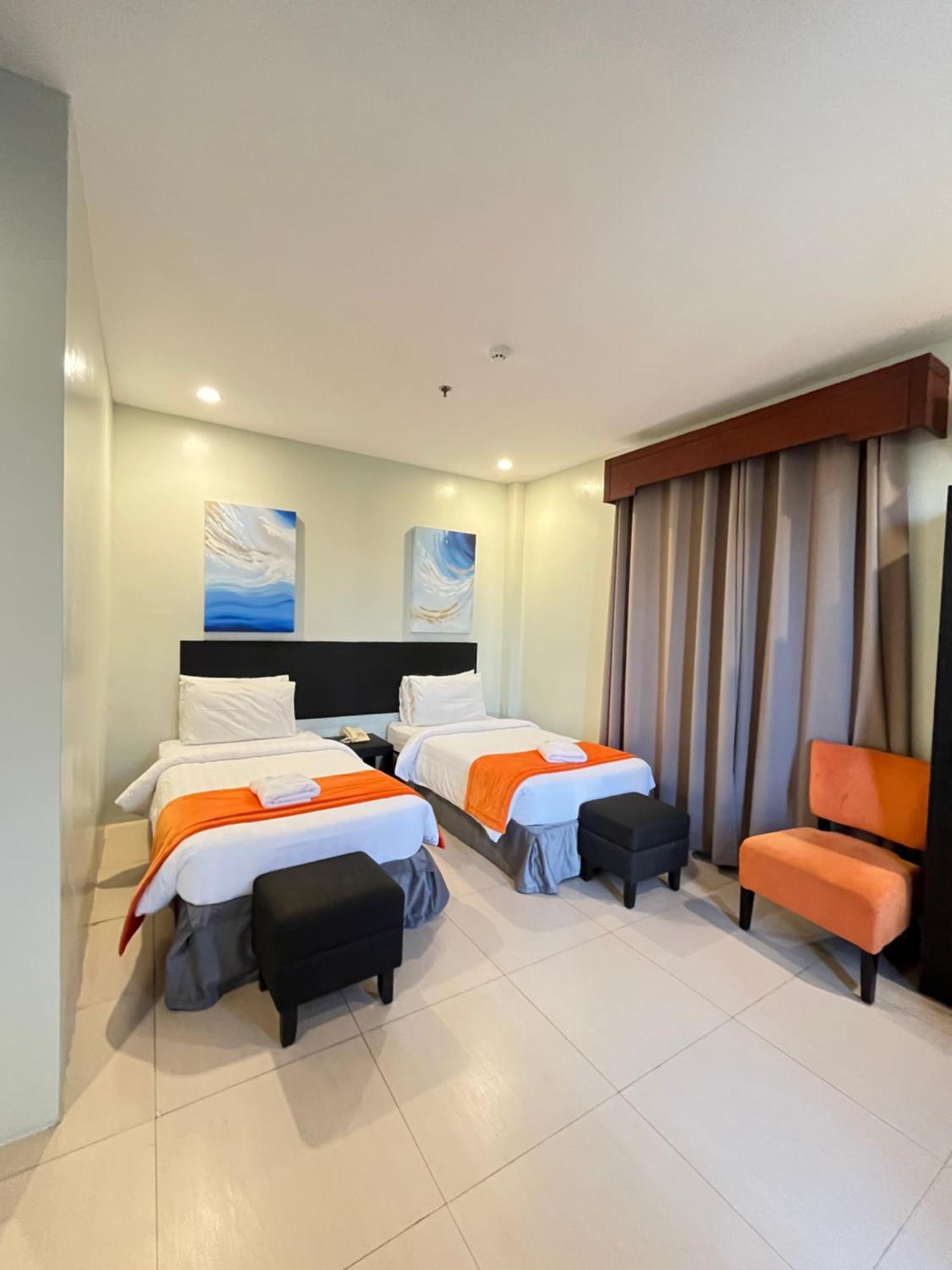 Holiday Suites Puerto Princesa Kültér fotó