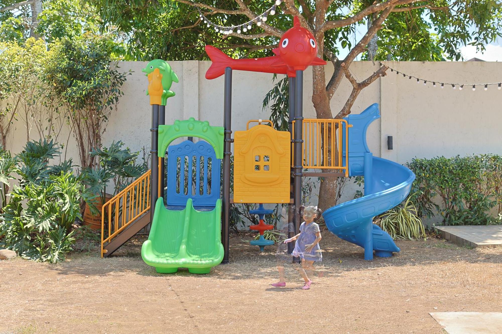 Holiday Suites Puerto Princesa Kültér fotó