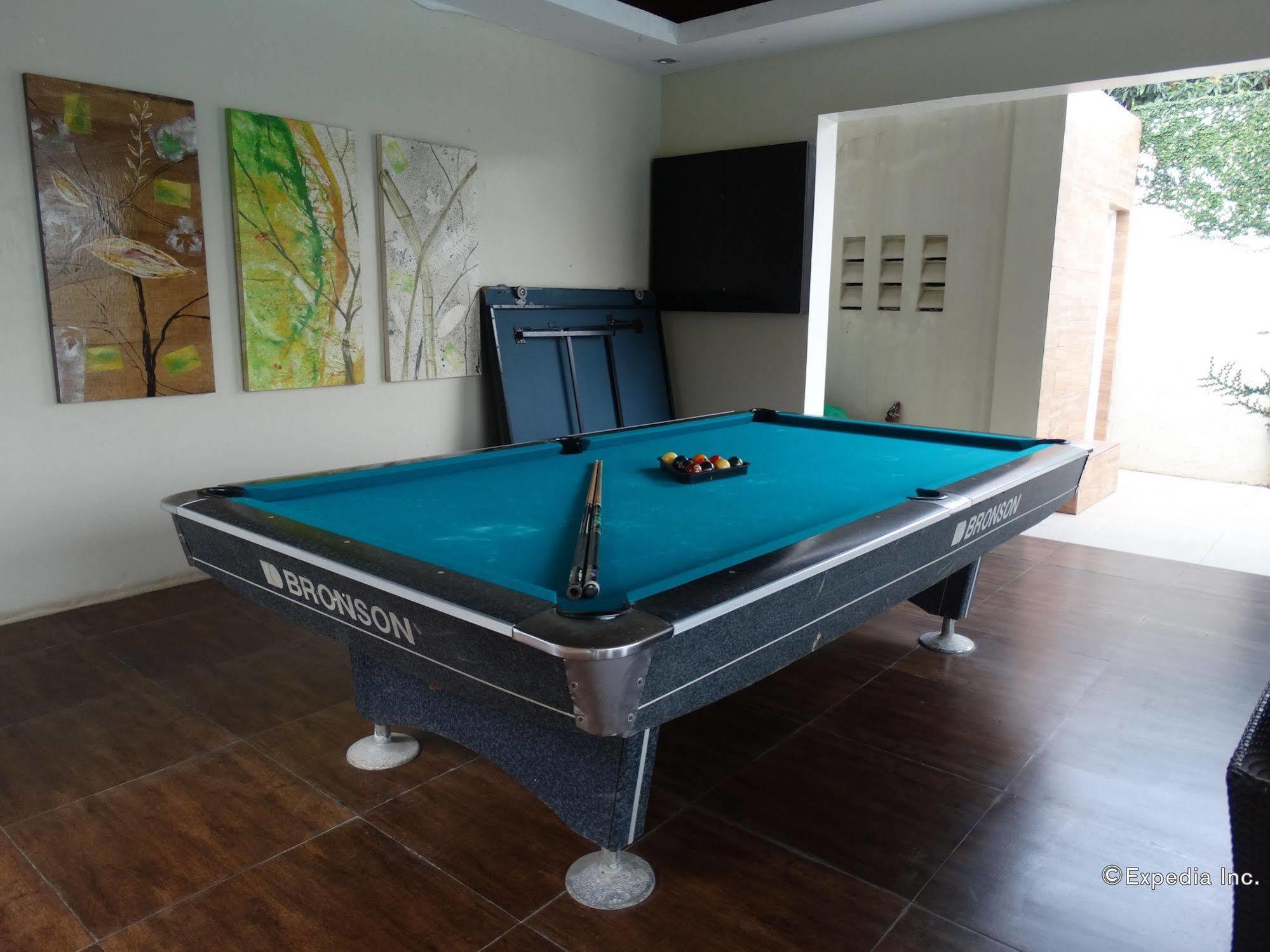 Holiday Suites Puerto Princesa Kültér fotó